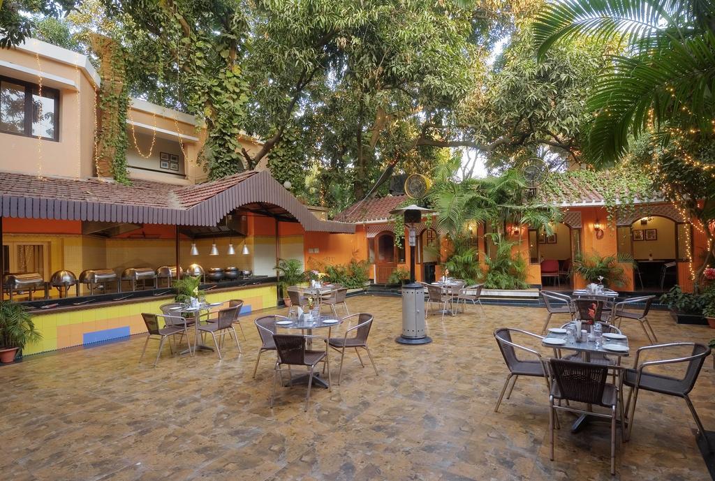 Mayfair Rourkela Bagian luar foto