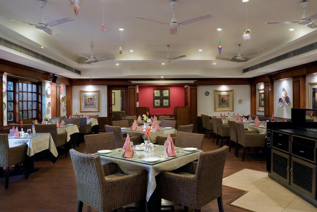 Mayfair Rourkela Restoran foto